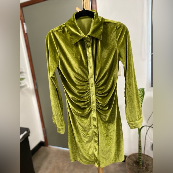 SIZE SMALL VELVET LIME GREEN DRESS: CIDER - Picture 1 of 4
